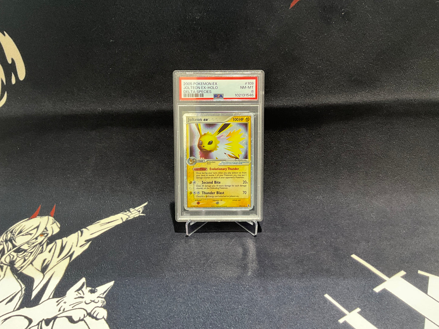 EX DELTA SPECIES 109 JOLTEON EX-HOLO PSA 8